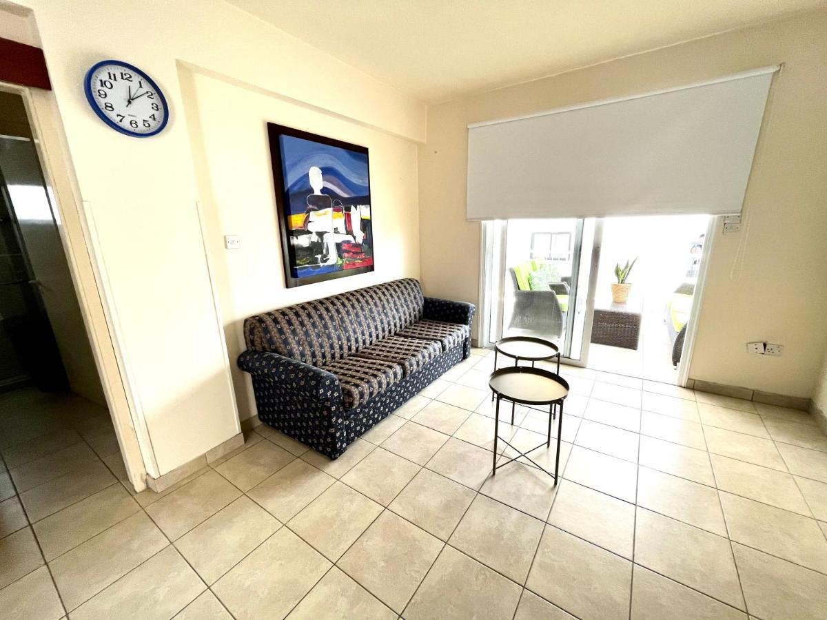 Margarita Napa Apartments Ajía Nápa Eksteriør bilde
